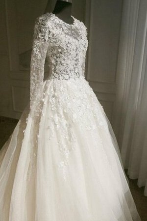 Robe de mariée en dentelle au niveau de cou en tulle avec zip decoration en fleur