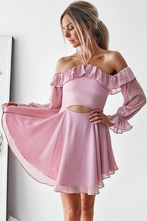 Robe de cocktail de princesse unique avec chiffon d'epaule ecrite avec manche longue