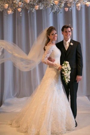 Robe de mariée appliques avec décoration dentelle avec manche longue avec zip onirique
