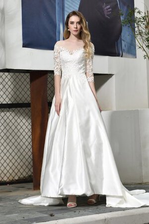 Robe de mariée longueru au niveau de sol brillant longue romantique classique