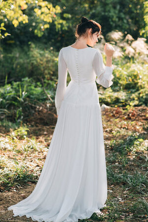 Robe de mariée ligne a chaming en plein air satin en simulation formelle