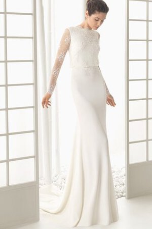 Robe de mariée classique simple avec broderie jusqu'au sol a eglise