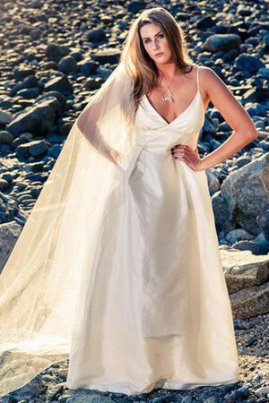 Robe de mariée longueur au ras du sol textile taffetas lache de col en v manche nulle