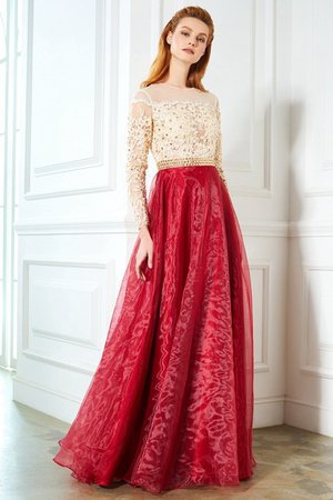 Robe de soirée ligne a appliques de princesse avec manche longue en organza