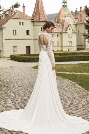 Robe de mariée romantique avec manche longue avec lacets de fourreau avec cristal