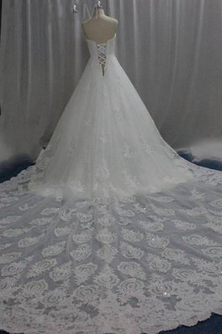 Robe de mariée ligne a textile taffetas fermeutre eclair sans dos col en forme de cœur