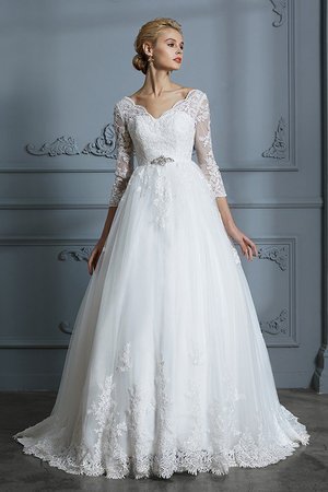 Robe de mariée textile en tulle avec manche 3/4 délicat v encolure naturel