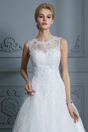 Robe de mariée en tulle decoration en fleur de traîne moyenne de mode de bal gracieux