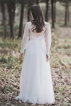 Robe de mariée en satin unique a salle intérieure modeste vintage