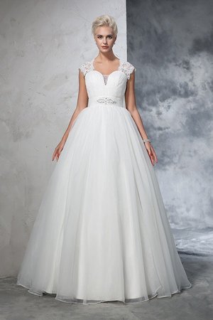 c'est l'occasion de vos noces et de celles de votre mari 9ce2-91s8w-robe-de-mariee-de-traine-courte-manche-nulle-en-tulle-ruche-col-en-forme-de-coeur