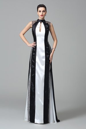 Robe de soirée longue naturel manche nulle fermeutre eclair avec chiffon