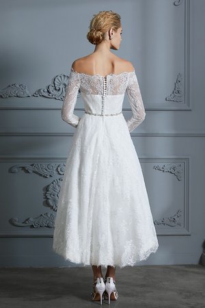 Robe de mariée d'epaule ajourée a-ligne de princesse asymétrique gracieux