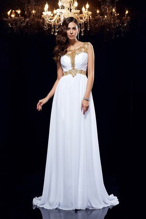 Robe de soirée longue avec perle de traîne courte ligne a de princesse