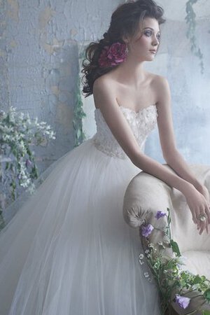 Robe de mariée de traîne courte avec fleurs de col en cœur dos nu textile en tulle