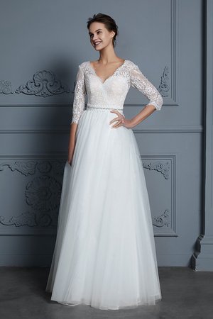 Robe de mariée fait main de princesse en tulle v encolure naturel