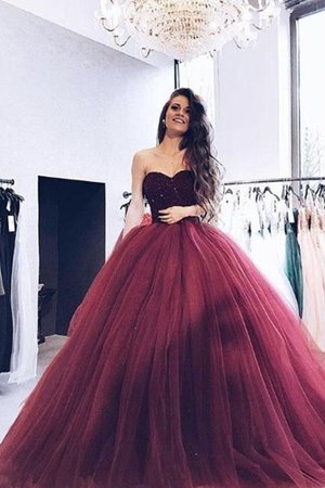 Robe de graduation splendide de col en cœur en tulle avec perle de mode de bal