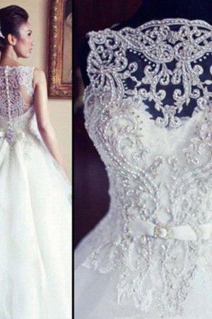 Robe de mariée en tulle decoration en fleur avec perle charmant ceinture en étoffe