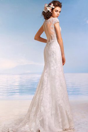 Robe de mariée longue avec manche épeules enveloppants de traîne courte en dentelle a plage