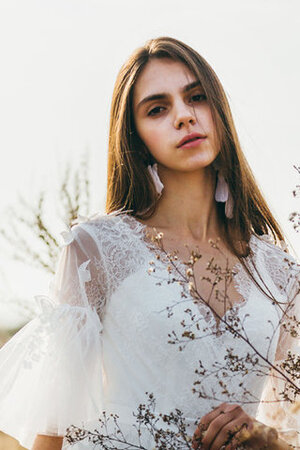 Robe de mariée bucolique avec décoration dentelle fantastique de col en v modeste