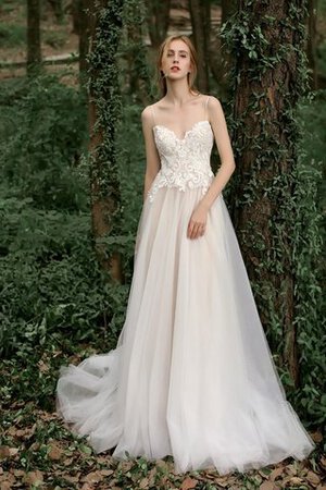 Robe de mariée bandouliere spaghetti joli vintage romantique discrete