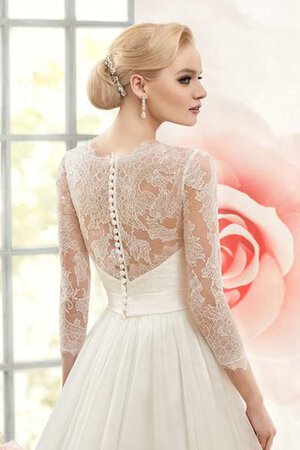 Robe de mariée delicat ceinture longueur au ras du sol de col entaillé boutonné