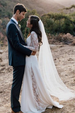 Robe de mariée delicat de traîne courte ligne a au niveau de cou avec manche longue