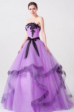 Robe de quinceanera naturel avec perle en dentelle bretelles spaghetti avec ruban