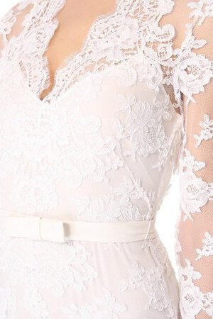 Robe de mariée discrete longue en plage avec nœud à boucles ceinture en étoffe