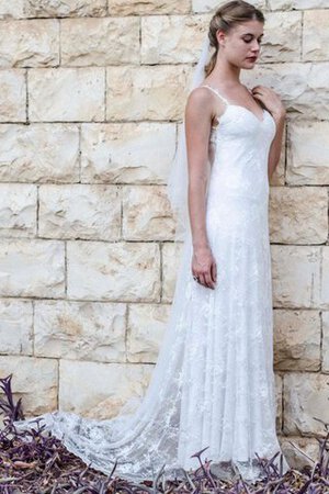 Robe de mariée delicat facile ligne a appliques de traîne courte