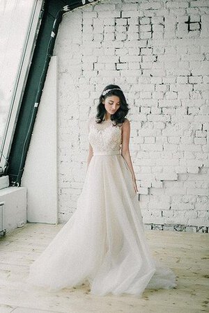 Robe de mariée romantique textile en tulle de traîne courte manche nulle ligne a