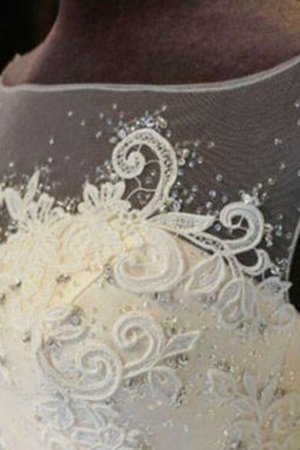 Robe de mariée d'epaule ecrite avec perle de traîne courte captivant naturel