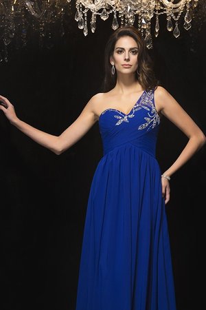 Robe de bal manche nulle d'épaule asymétrique avec chiffon ligne a de princesse