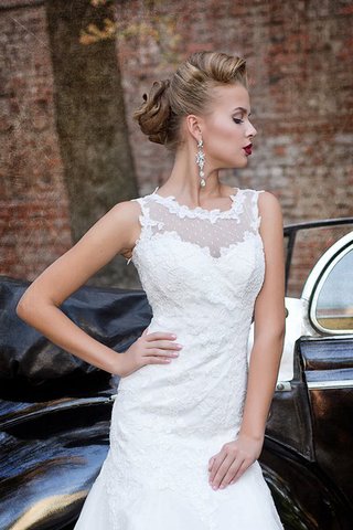 Robe de mariée naturel longue avec décoration dentelle maillot avec sans manches