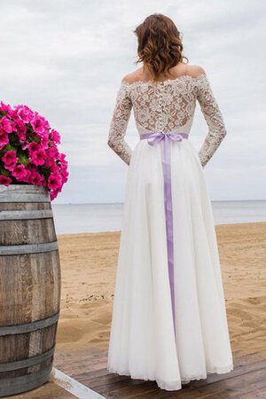 Robe de mariée avec manche longue appliques avec ruban ligne a en plage