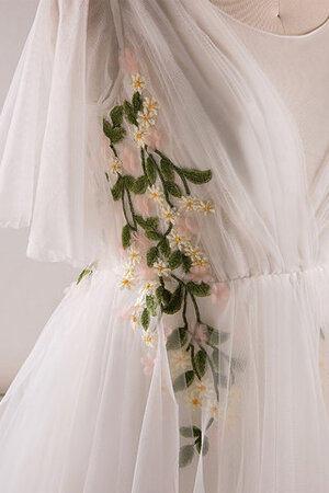 Robe de mariée joli de traîne courte a-ligne avec fleurs sage