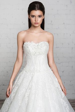 Robe de mariée avec lacets de bustier decoration en fleur avec sans manches en tulle