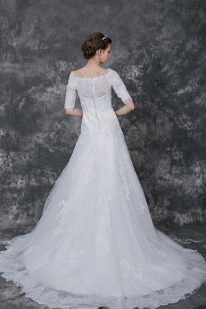 Robe de mariée de traîne courte textile en tulle boutonné avec perle a-ligne