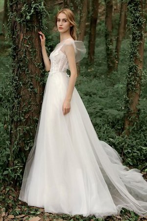 Robe de mariée en tout plein air onirique longue romantique formelle