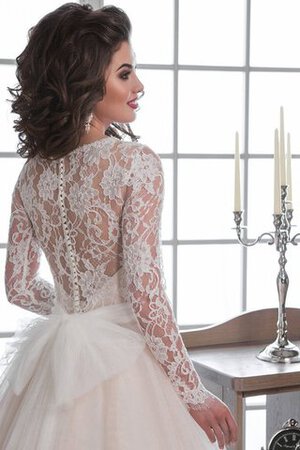 Robe de mariée romantique au niveau de cou de traîne courte ceinture en tulle