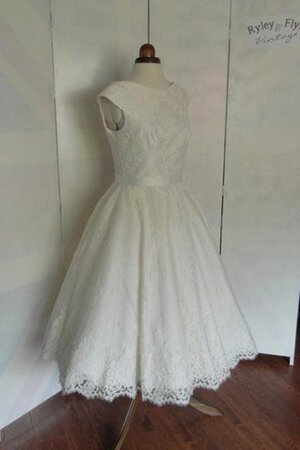 Robe de mariée simple classique arrivée au mollet avec manche courte ligne a