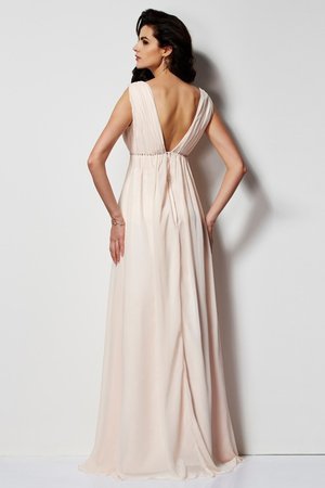 Robe de soirée plissage naturel de princesse longueur au niveau de sol v encolure