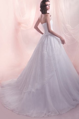 Robe de mariée longue textile en tulle ruché longueur au ras du sol avec perle