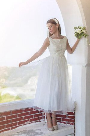 Robe de mariée de col bateau textile en tulle arrivée au mollet avec sans manches avec zip