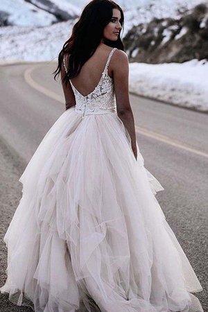 Robe de mariée de col en v frappant avec sans manches ligne a ruché