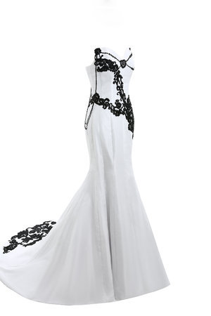 Robe de mariée romantique formelle classique eclaté avec sans manches