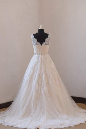 Robe de mariée plissé en dentelle au niveau de cou ceinture avec perle