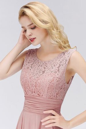 Robe de bal mignonne de fourreau ruchés plongeants avec sans manches classique