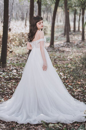 Robe de mariée au jardin chaming ligne a solennelle romantique