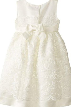 Robe cortège fille col u profond manche nulle avec perle au niveau de genou en dentelle