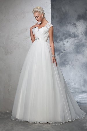 Robe de mariée de traîne courte manche nulle en tulle ruché col en forme de cœur